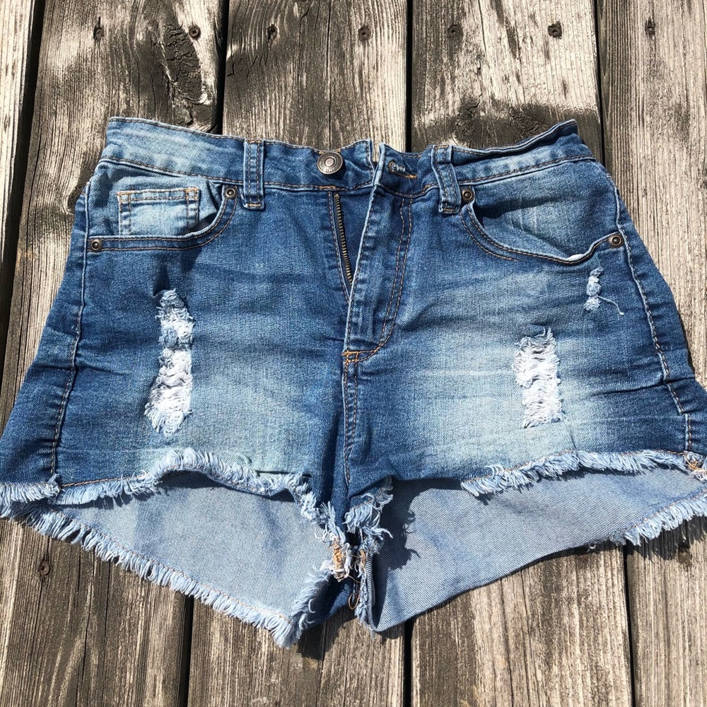 Bluenotes distressed high-rise jean shorts